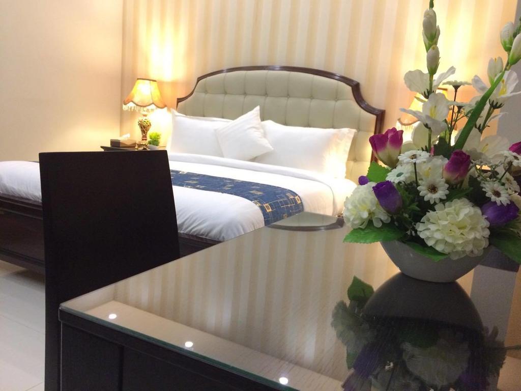 Orchards Cottage Hotel การาจี ภายนอก รูปภาพ